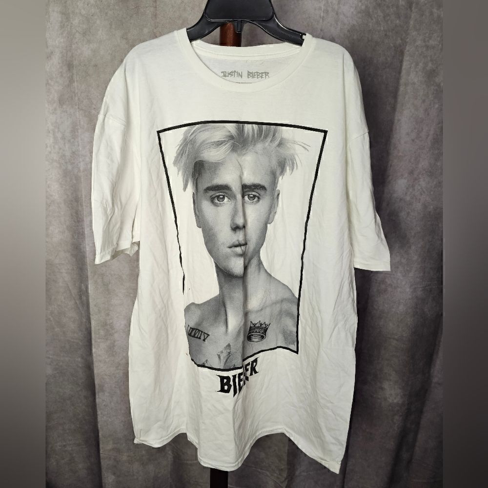 ‎Women's JUSTIN BEIBER 2022 Graphic Tee XL